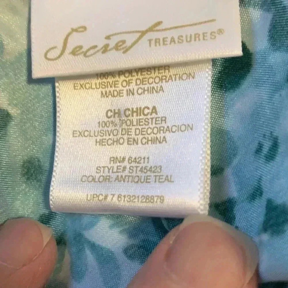 Secret Treasures soft  and slinky nightgown, adjustable straps. - Picture 9 of 11